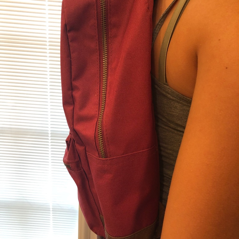 Backpack - Picture 3 of 5